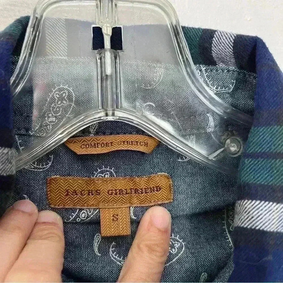 JACHS GIRLFRIEND Green and Navy roll tab sleeve flannel | size small - Picture 9 of 10